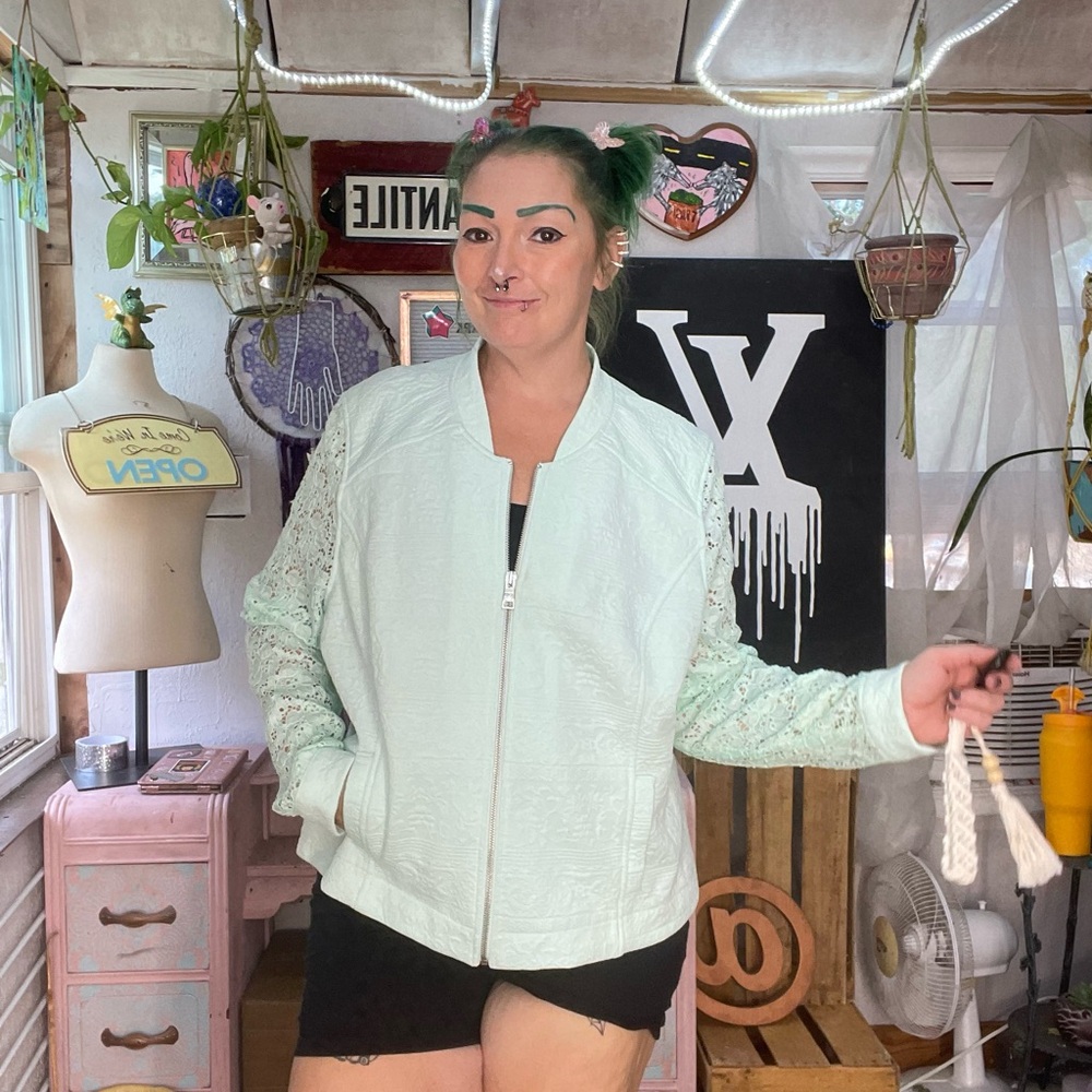 Mint Green Bomber Jacket with Relaxed Fit and Full-Length Zipper Size XLarge